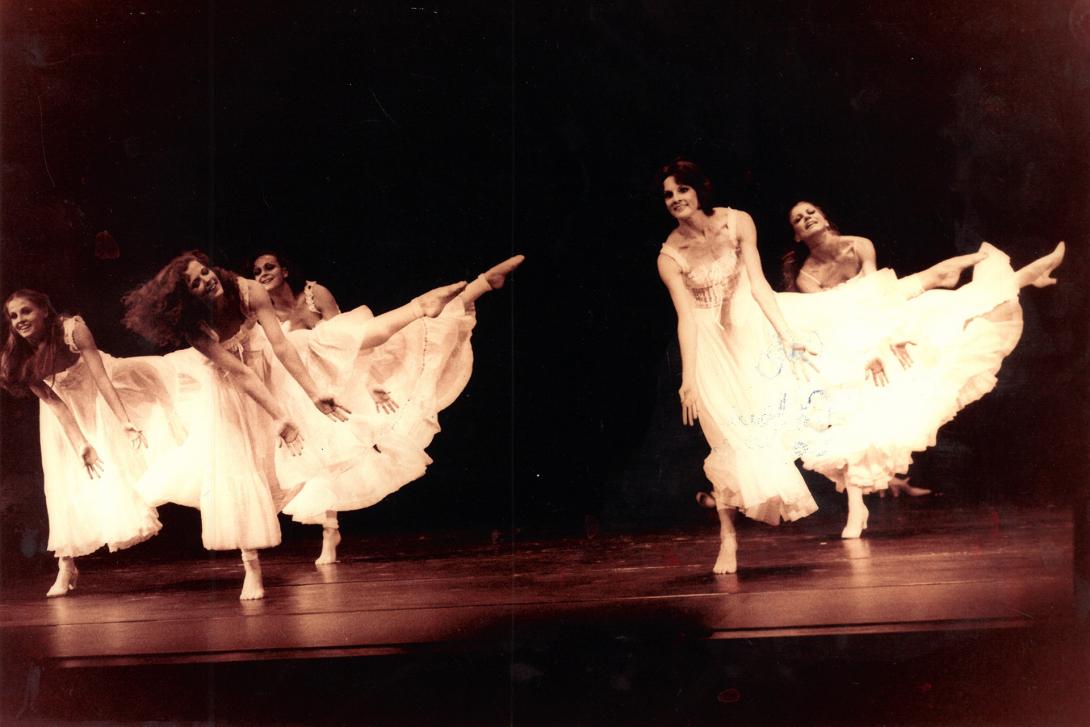 1982. Patiño. Oscar Araiz Manon Hotte Bonnie Wycoff Myriam Naisy © CLaude Gafner