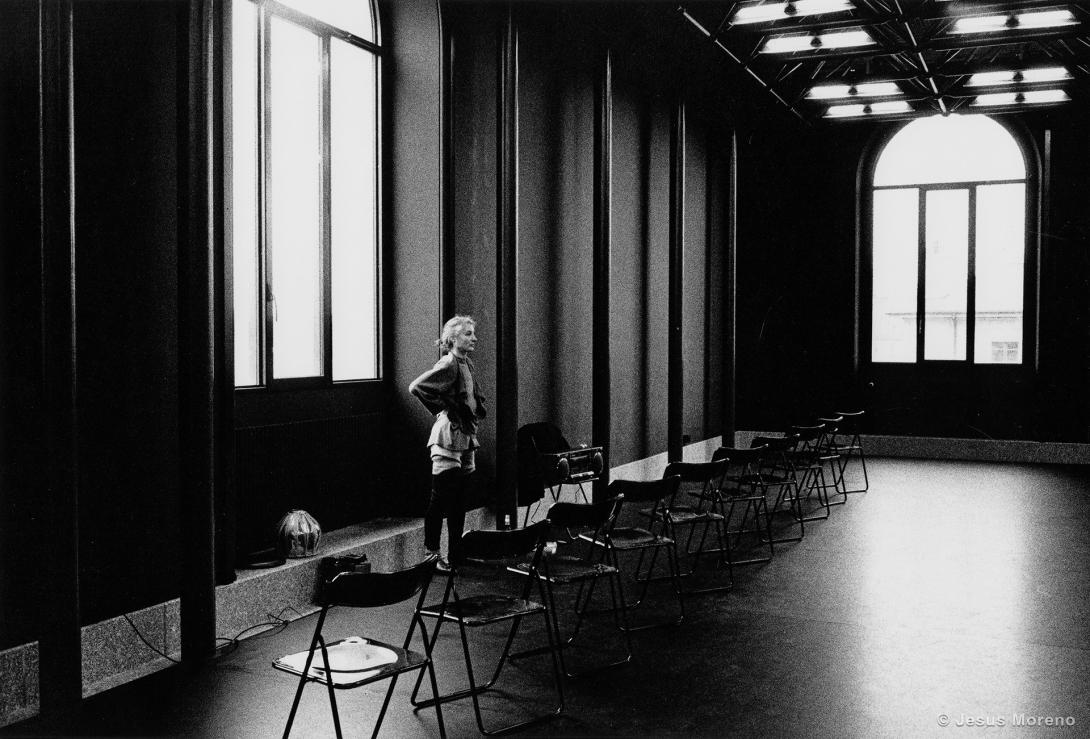 Noemi Lapsezon dans les Studios de l'ADC au Grütli – © photo Jesus Moreno