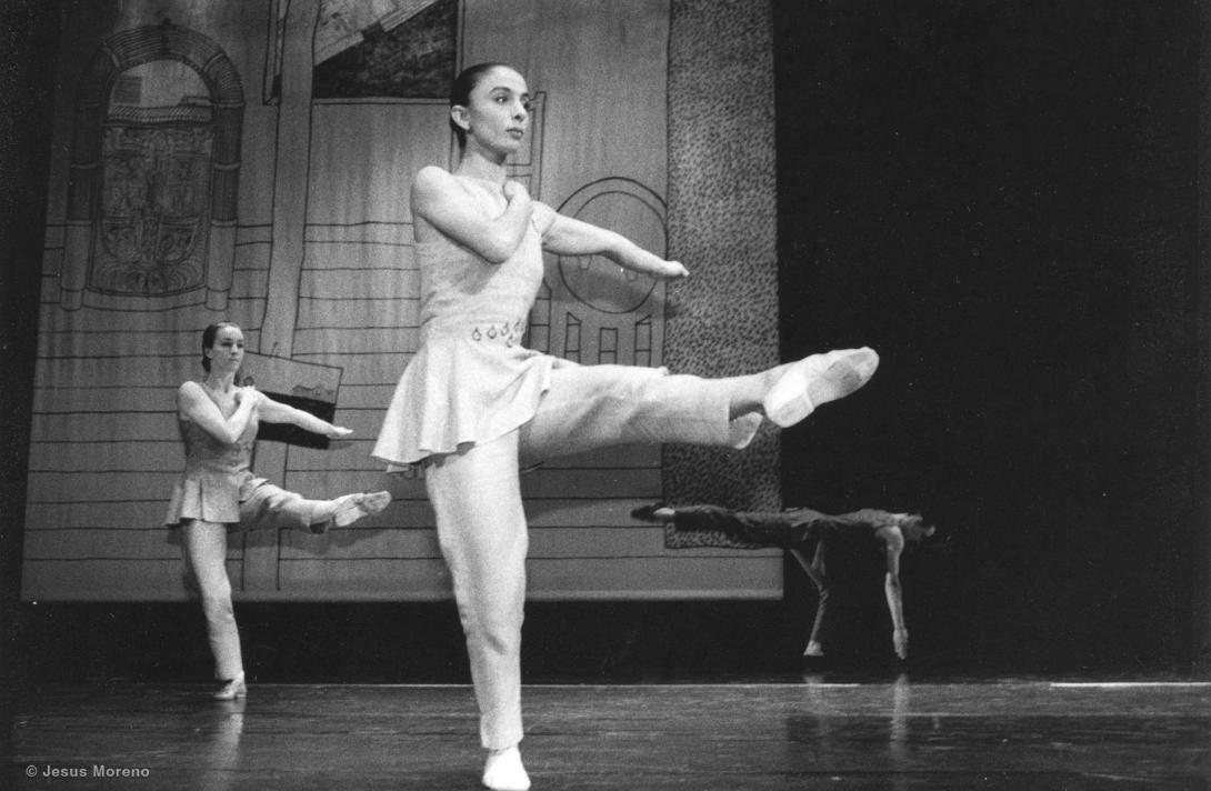 1993. Au milieu de Nulle Part. Laura Tanenr